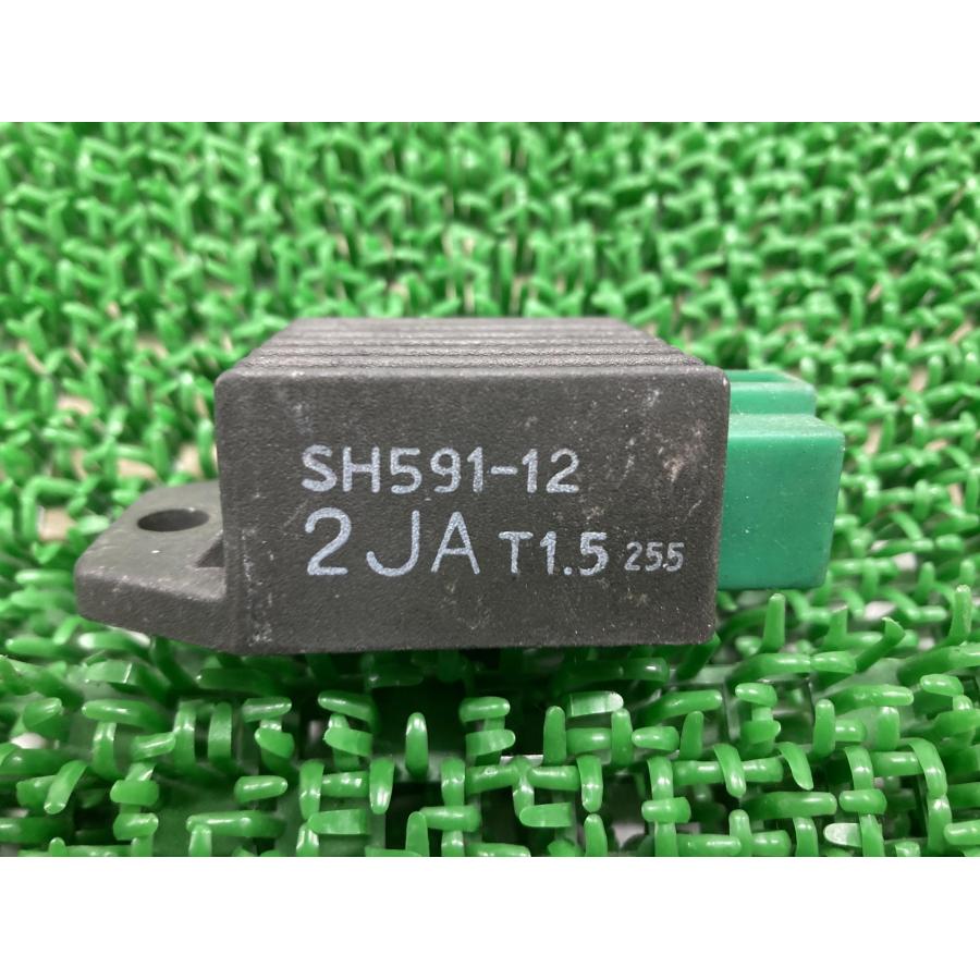 ヤマハ発動機 TW200 レギュレター ヤマハ 純正 中古 バイク 部品 SH591