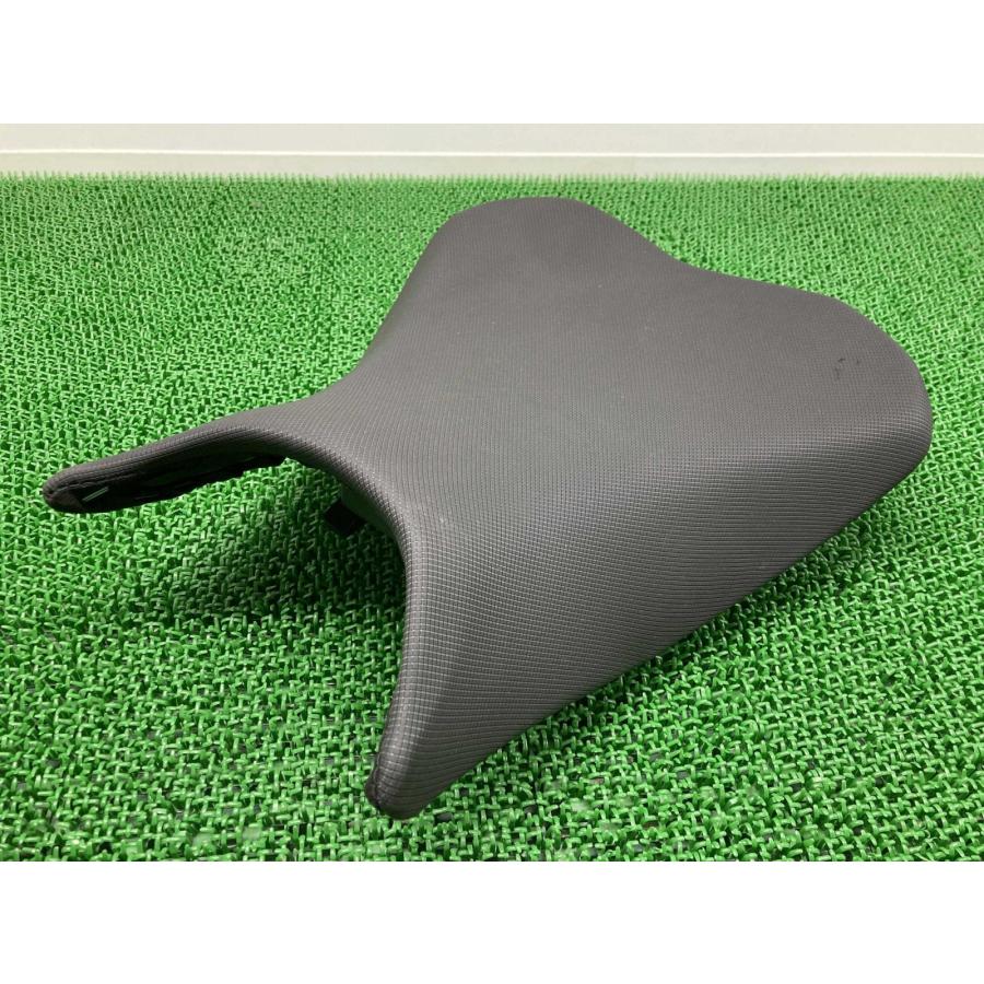 NINJA400 フロントシート 53066-0619 カワサキ 純正 中古 バイク 部品 EX400G メインシート ニンジャ400 破れ無し 品薄 Dv カワサキ（Kawasaki） NINJA400 フロントシート 53066-0619 純正 中古