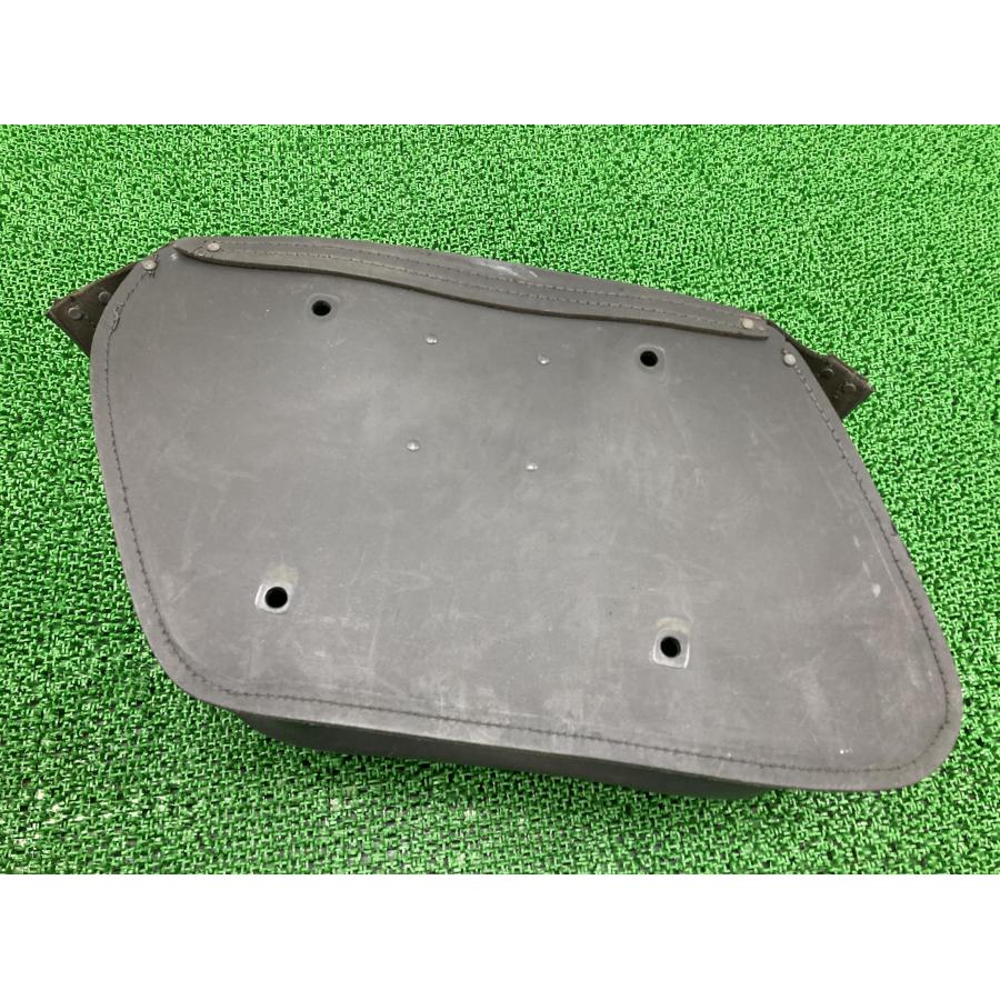 シャドウ400 サイドバッグ 右 ホンダ 純正 中古 バイク 部品 NC34 オプション 本革 サドルバッグ 修復素材に 車検 Genuine 90 ホンダ（HONDA） シャドウ400 サイドバッグ 右 純正 中古 バイク 部品