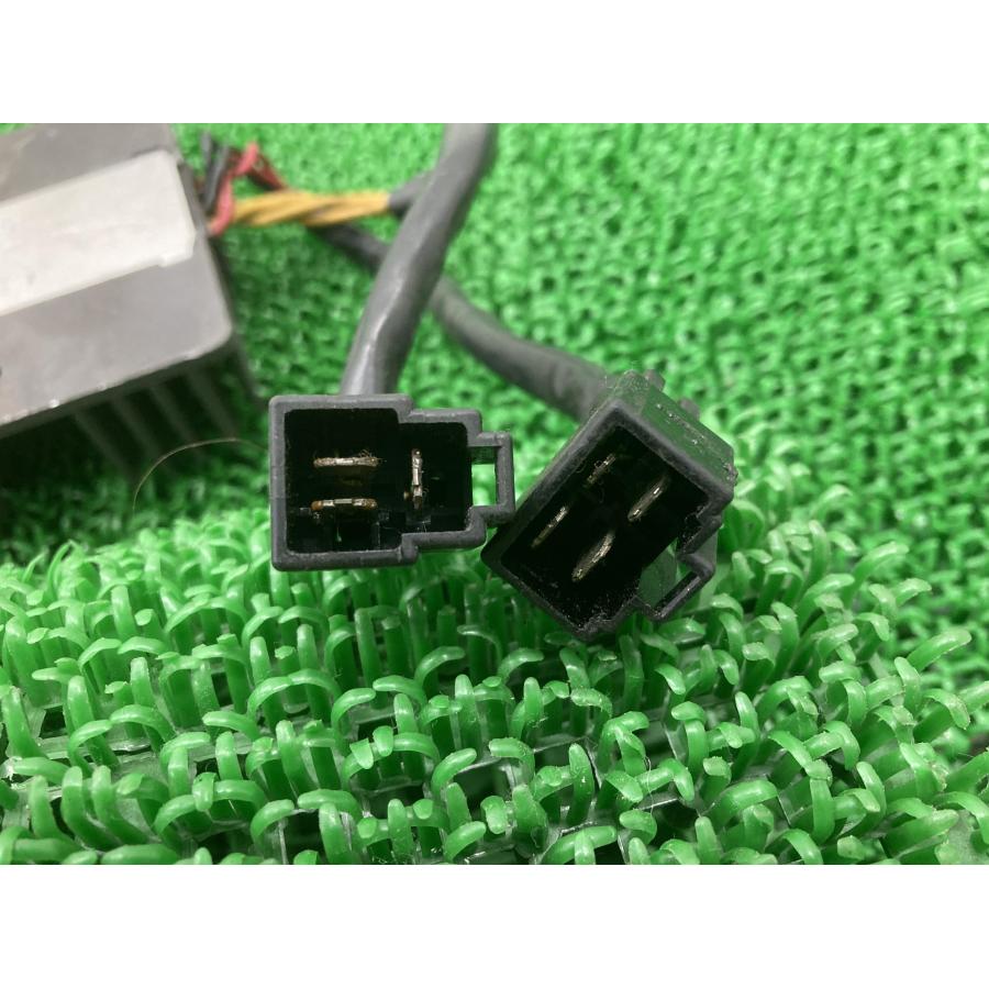 デイトナ675R レギュレター トライアンフ(TRIUMPH) 純正 中古