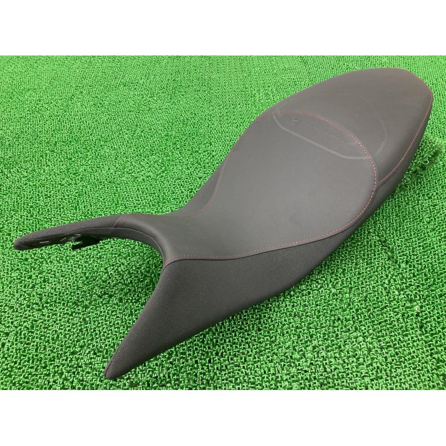 ハイパーモタード821 シート 596 1 074 1B ドゥカティ 純正 中古