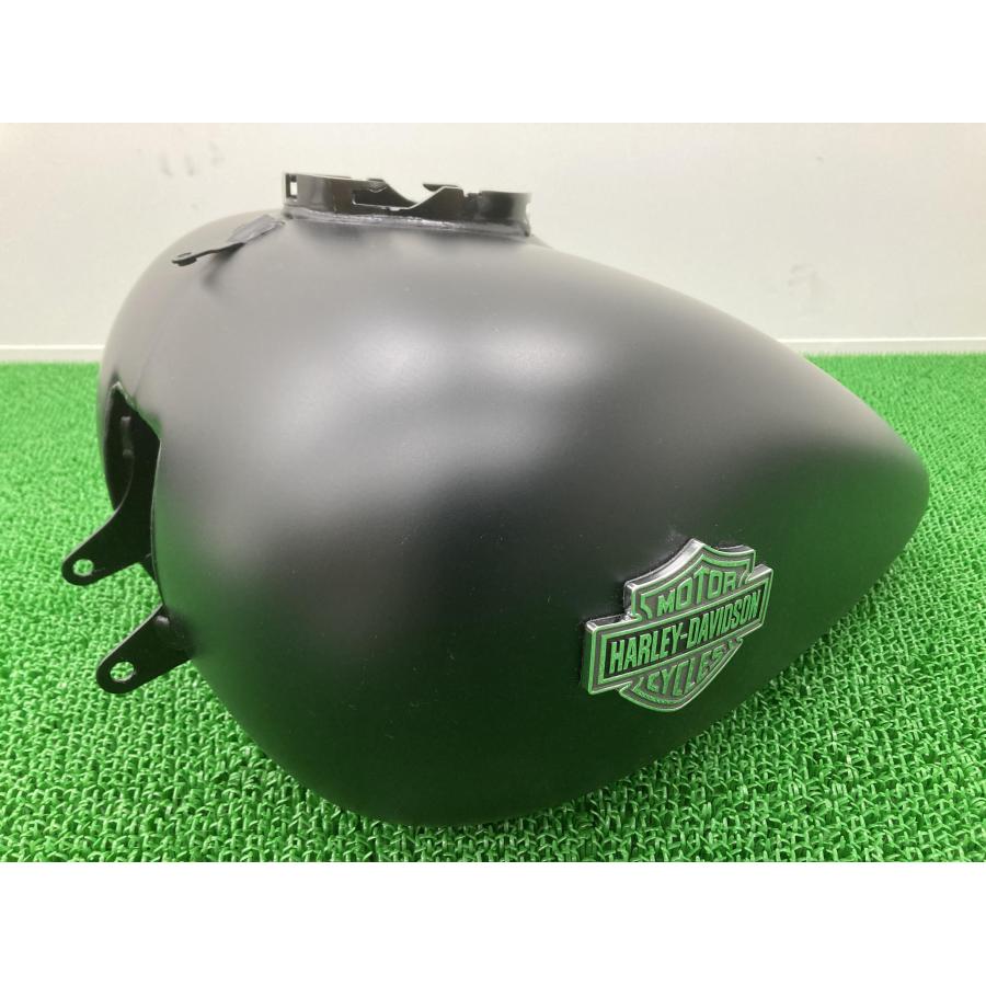 Harley Davidson（ハーレー・ダビッドソン） FLHXS1800 タンク マットB