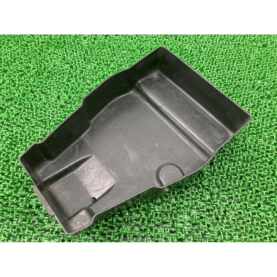 スズキ（SUZUKI） ボルティー 小物入れ 25D 純正 中古 バイク 部品
