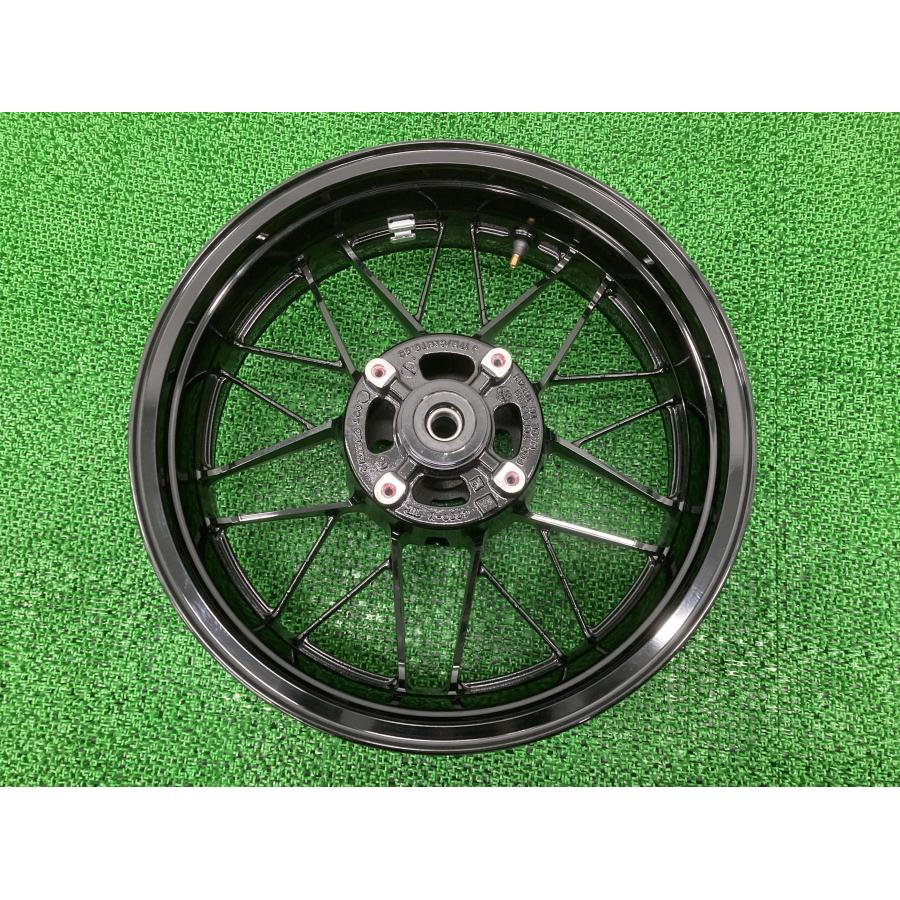 カワサキ Z900RS リアホイール 0667 純正 中古 バイク 部品 カワサキ Z900RS リアホイール 0667 純正 中古 バイク 部品