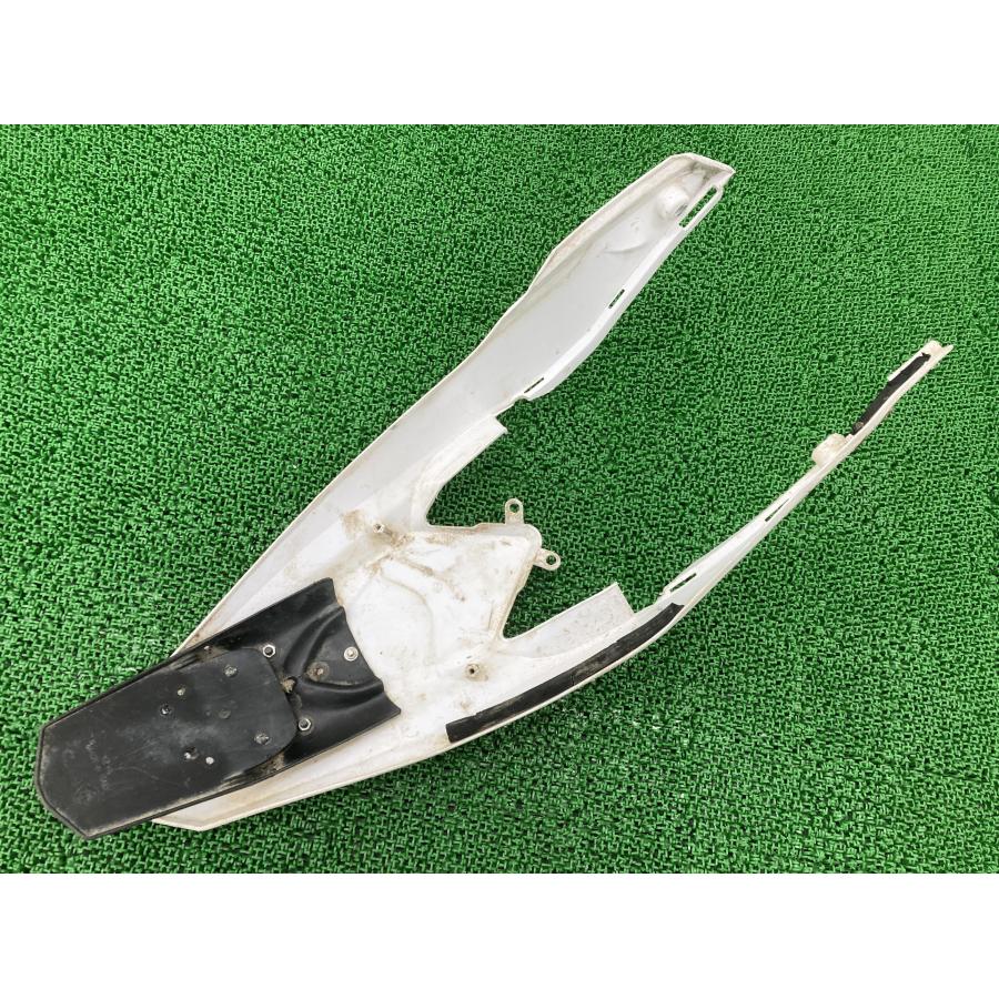 X-TRAINER リアフェンダー 白 85567 Beta 純正 中古 バイク 部品