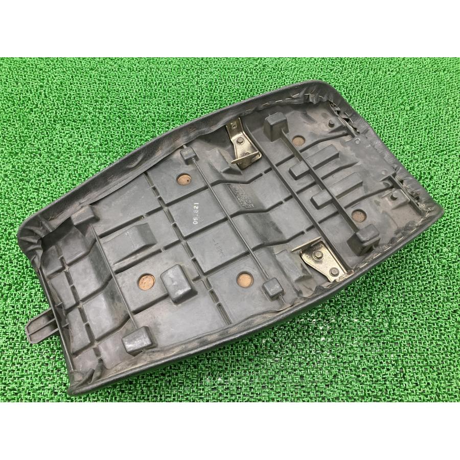 カワサキ（Kawasaki） ゼファー750 シート 53001-1621 純正 中古