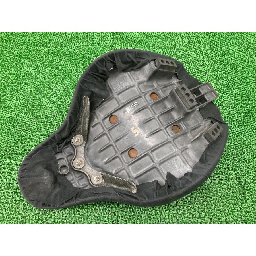 ホンダ（HONDA） マグナ50 シート 純正 中古 バイク 部品 AC13 MAGNA50