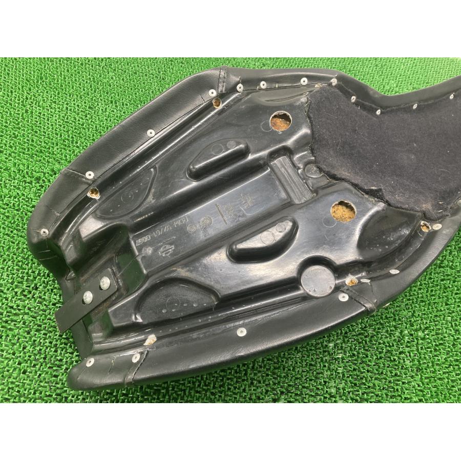 アメリカンドリームス製FXD1580 シート 社外 中古 バイク 部品 06年