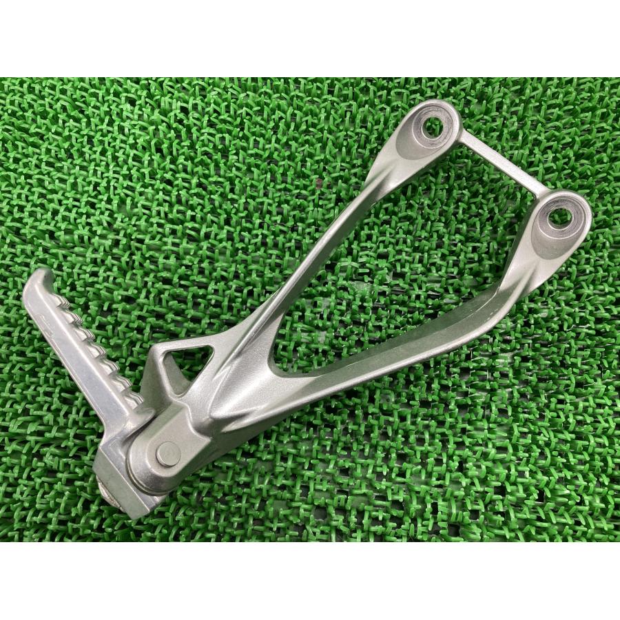 カワサキ（Kawasaki） ZX-6R タンデムステップ 右 0145 ZX636C-031