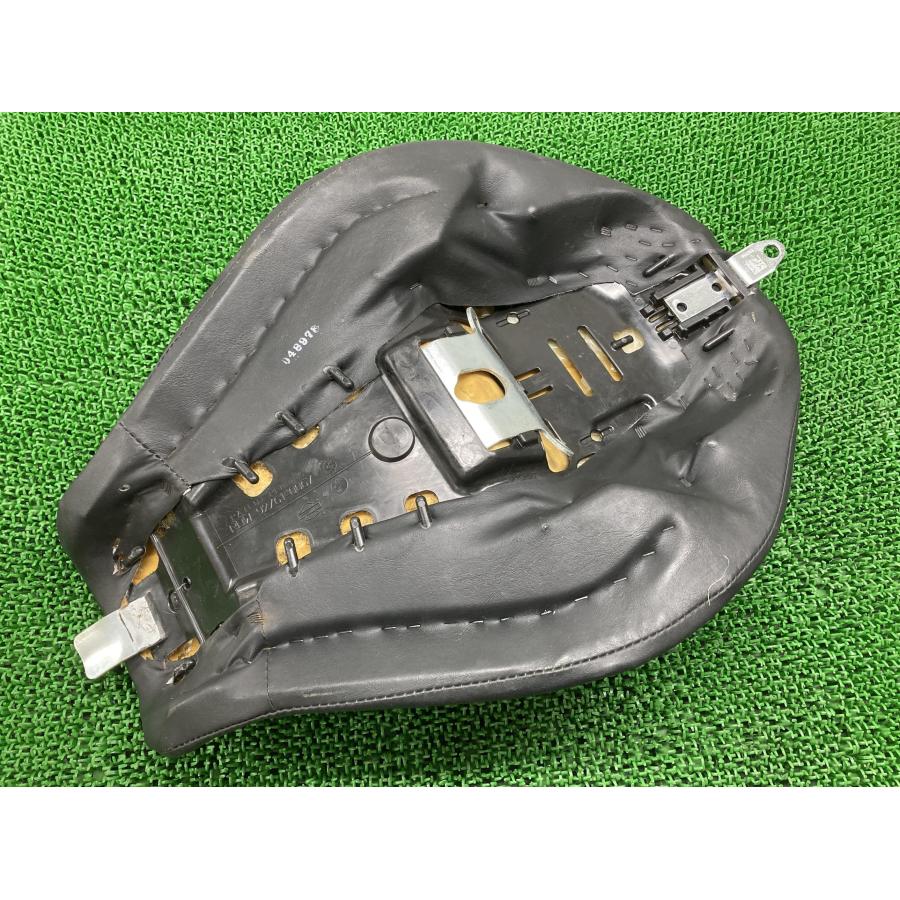 XL1200N シート ハーレー 純正 バイク 部品 スポーツスター ナイトスター 07年- 破れ無し 品薄 車検 Genuine 【中古】 3 バイク XL1200N シート ハーレー 純正 バイク 部品 スポーツスター