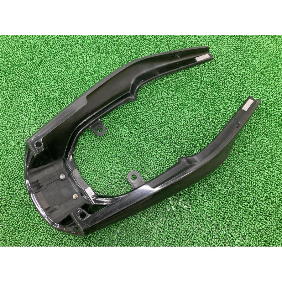 スズキ バンディット250 テールカウル GJ74A-118*** 純正 中古 スズキ バンディット250 テールカウル GJ74A-118*** 純正 中古