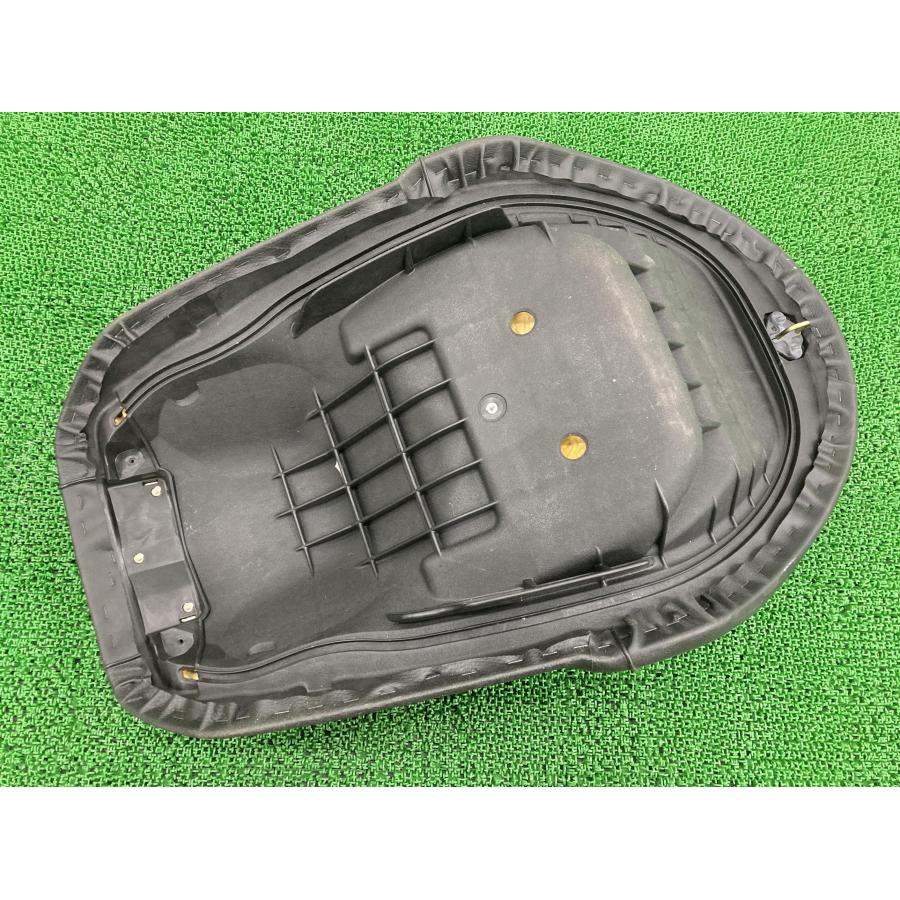 ホンダ フォルツァZ シート 純正 中古 バイク 部品 MF08 ホンダ フォルツァZ シート 純正 中古 バイク 部品 MF08
