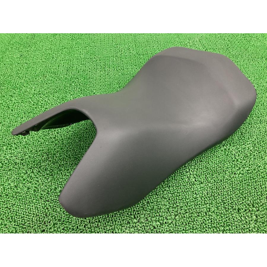 NC700インテグラ シート ホンダ 純正 バイク 部品 RC62 破れ無し 品薄 希少品 ノーマルシート 車検 Genuine 【中古】 32 ホンダ（HONDA） NC700インテグラ シート 純正 中古 バイク 部品 RC62
