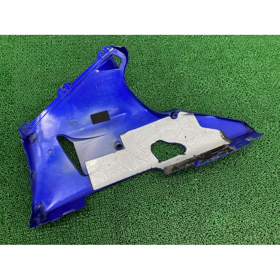 YZF-R1 アンダーカウル 右 青M 5JJ ヤマハ 純正 バイク 部品 RN04 サイドカウル 修復素材やカスタム素材に 品薄 希少品 【中古】 48 ヤマハ発動機 YZF-R1 アンダーカウル 右 青M 5JJ ヤマハ 純正 中古