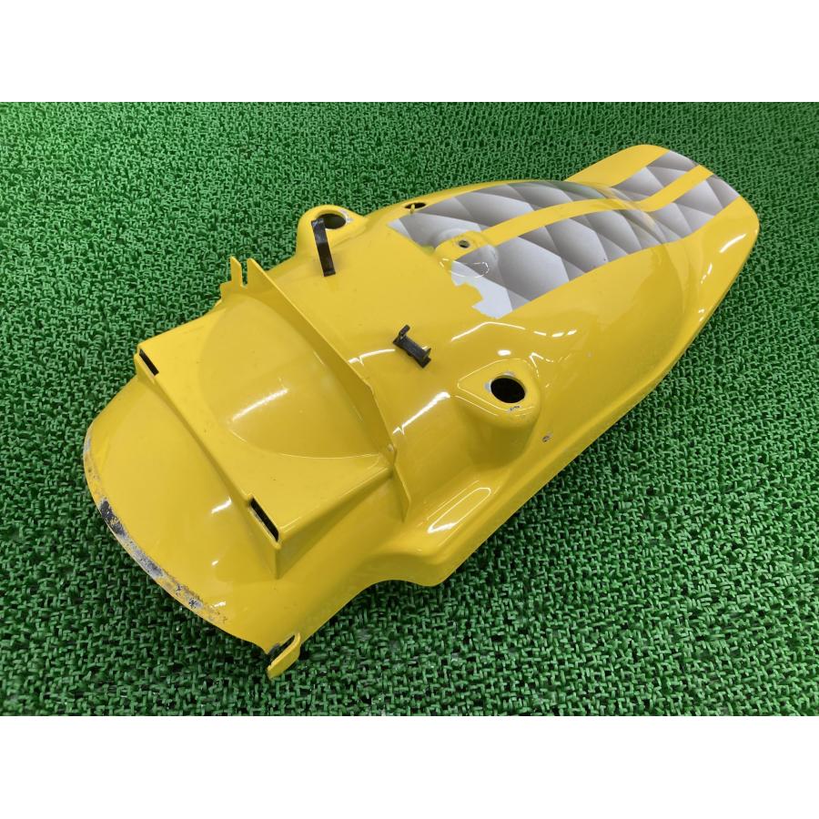 ヤマハ発動機 V-MAX リアフェンダー 黄/銀 ヤマハ 純正 中古 バイク