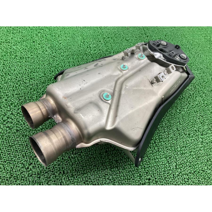 749 サイレンサーマフラー 57310643B ドゥカティ 純正 中古 バイク