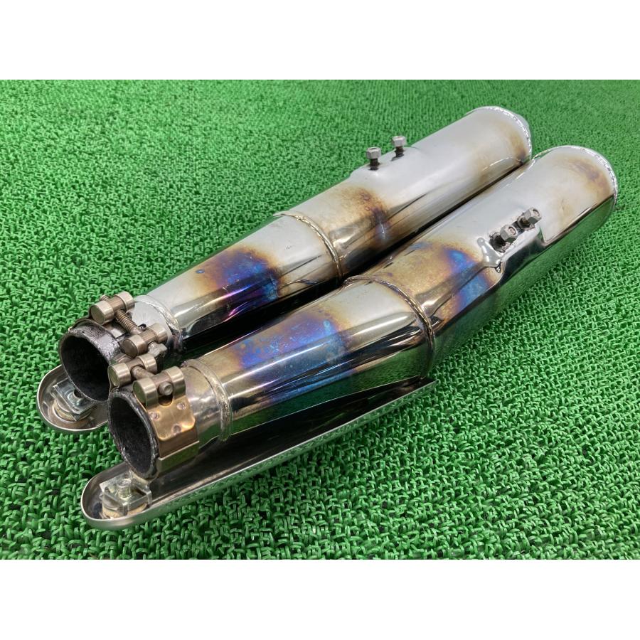 V7レーサー サイレンサーマフラー ZGU1026 モトグッチ 純正 バイク 部品 ヒートガード コケキズ無し 品薄 希少品 【中古】 76 V7レーサー サイレンサーマフラー ZGU1026 モトグッチ 純正 中古
