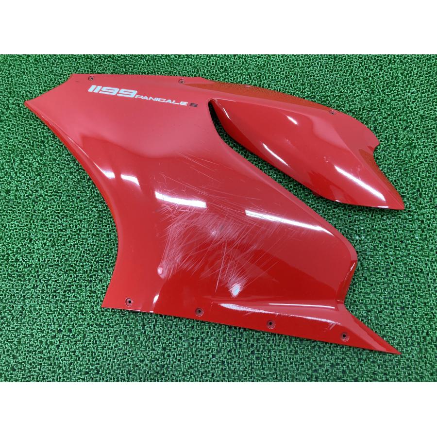 1199パニガーレS サイドカウル 左 赤 480.1.332.5A ドゥカティ 純正 199PanigaleS 修復素材やペイント素材に 品薄 【中古】 47 1199パニガーレS サイドカウル 左 赤 480.1.332.5A ドゥカティ 純正