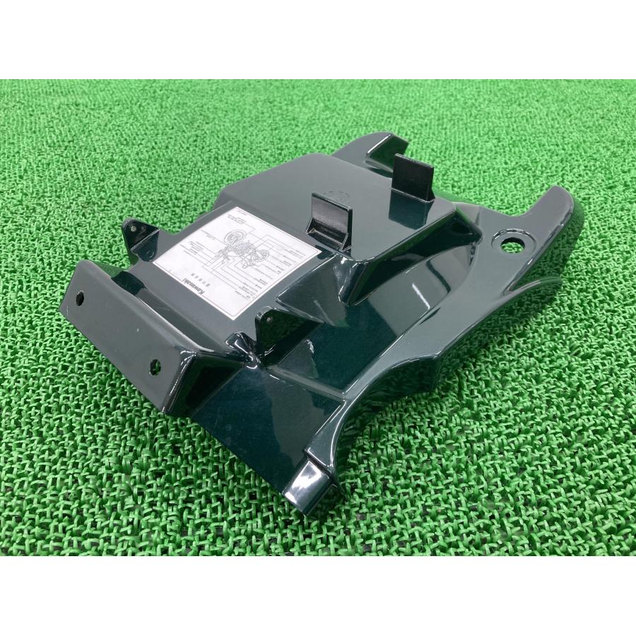 カワサキ（Kawasaki） エリミネーター400 インナーリアフェンダー 深緑