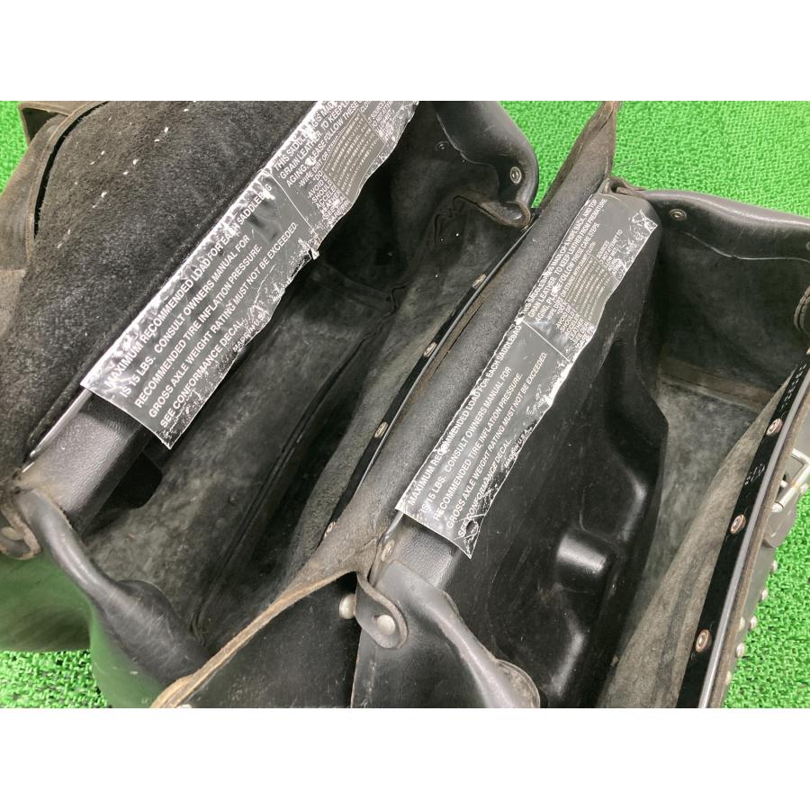 FLSTF1340 サイドバッグ 左右 5997/5998 ハーレー 純正 バイク 部品 5997 5998 ファットボーイ EVO FLSTC 車検 Genuine 【中古】 50 FLSTF1340 サイドバッグ 左右 5997/5998 ハーレー 純正 中古 バイク