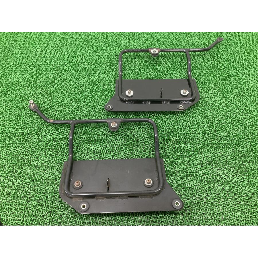 FLSTC1340 サイドバッグステー 左右 ハーレー 純正 中古 バイク 部品