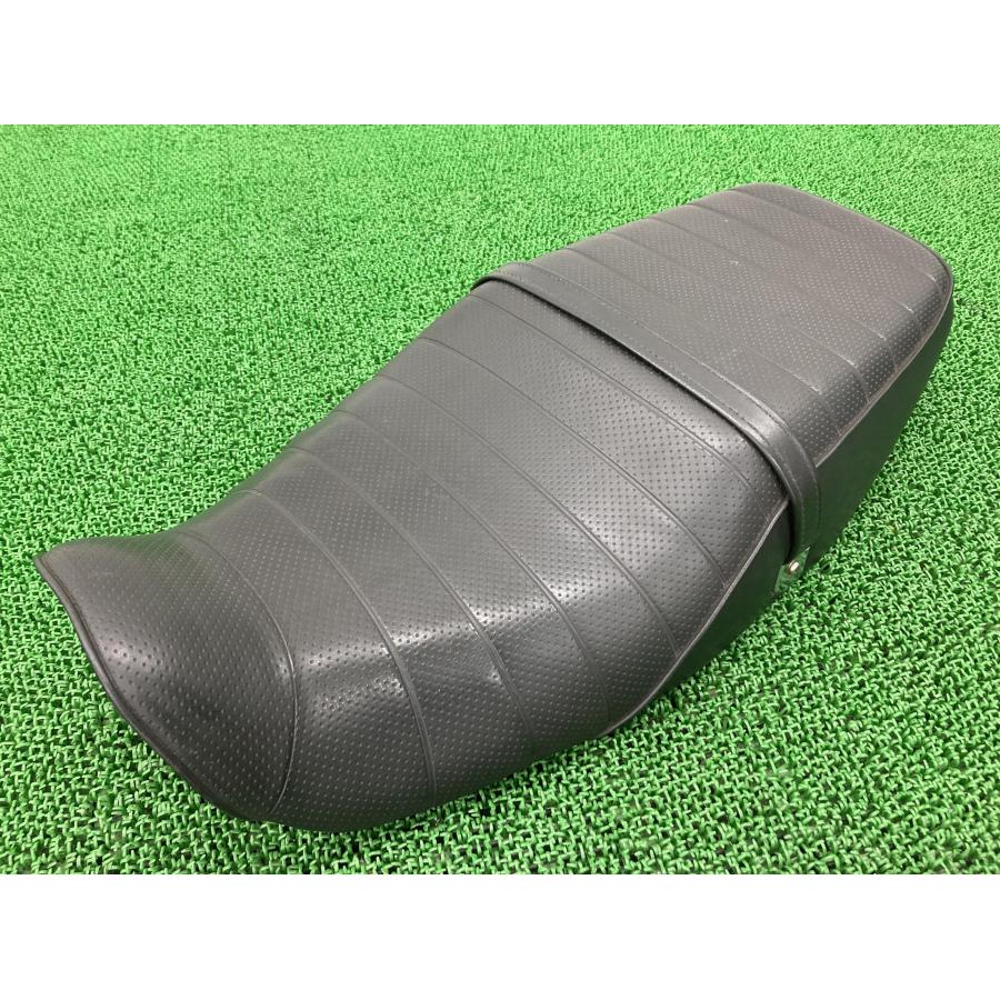 カワサキ（Kawasaki） ZRX400 シート 1753 純正 中古 バイク 部品