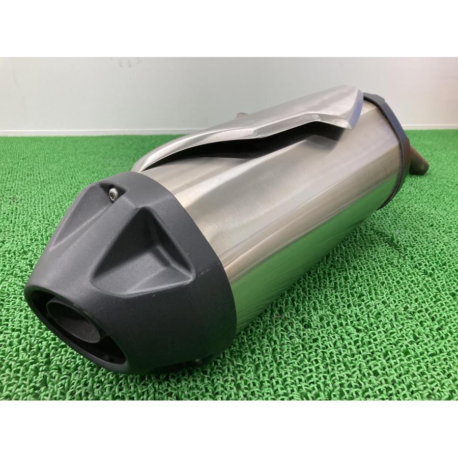 タイガー800 サイレンサーマフラー 2205040 トライアンフ(TRIUMPH) 純正 トライアンフ TIGER800 コンディション良好 【中古】 11 タイガー800 サイレンサーマフラー 2205040 トライアンフ(TRIUMPH