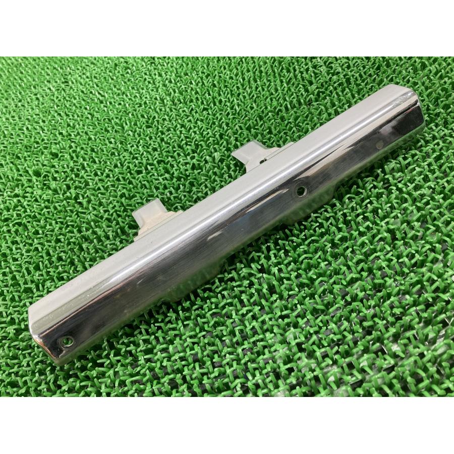 ワルキューレ エンジンカバー 右 ホンダ 純正 バイク 部品 SC34 キャブレターカバー VALKYRIE 曲がり無し 品薄 希少品 【中古】 74 ホンダ（HONDA） ワルキューレ エンジンカバー 右 純正 中古 バイク