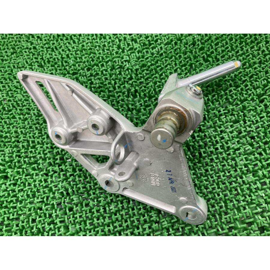 CB650R ステップ 右 MKN ホンダ 純正 中古 バイク 部品 RH03 ペグ メインステップ 曲がり無し 品薄 車検 Genuine 37_2