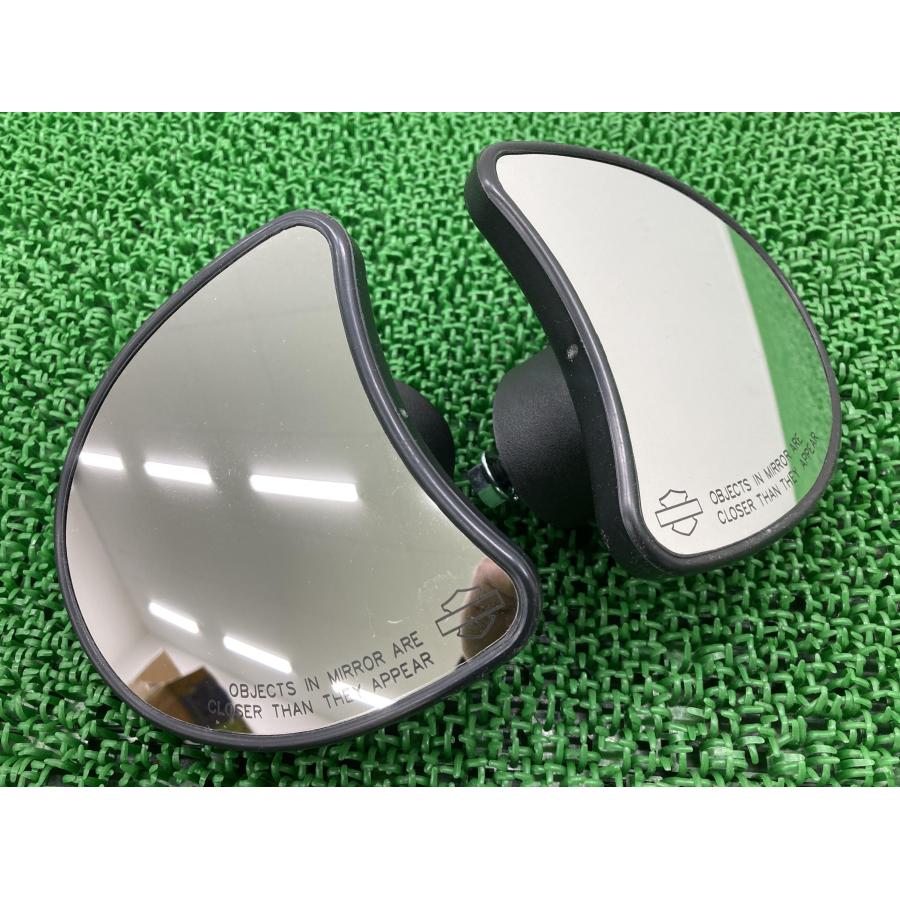 FLHX1580 ミラー 左右 A047108/028062 ハーレー 純正 A047108 028062 ツーリング ストリートグライド フェアリングミラー 【中古】 46 FLHX1580 ミラー 左右 A047108/028062 ハーレー 純正 中古 A047108