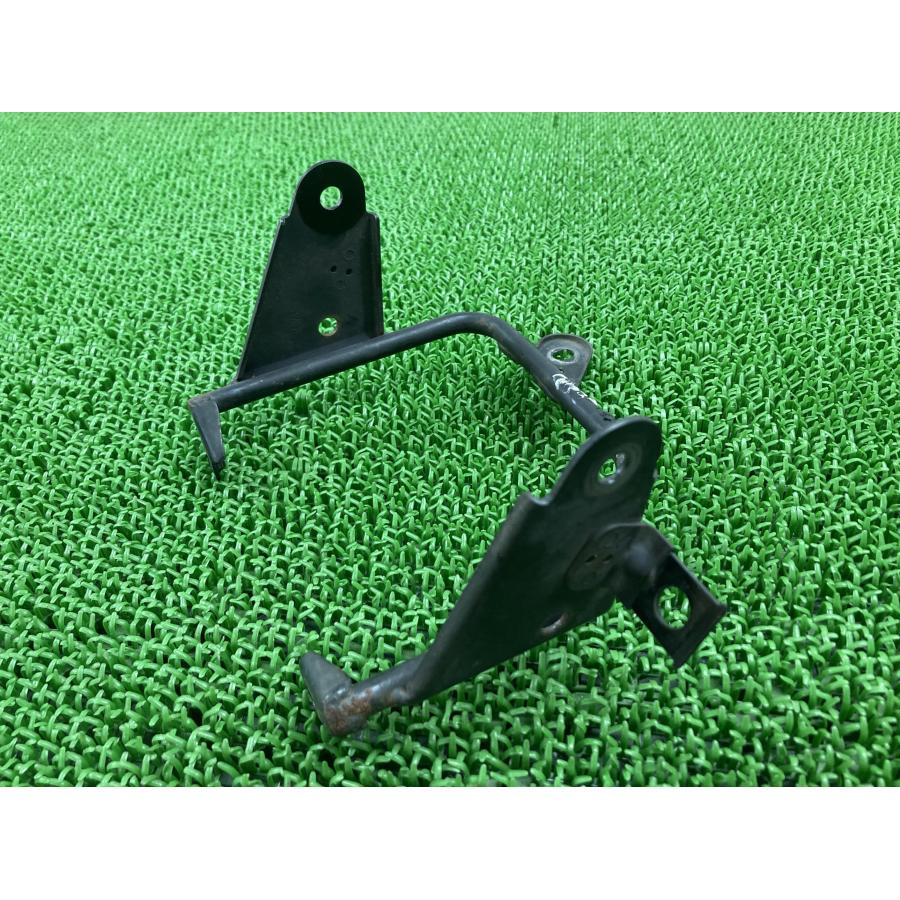 ヤマハ発動機 TW200 TW225 ヘッドライトステー ヤマハ 純正 中古