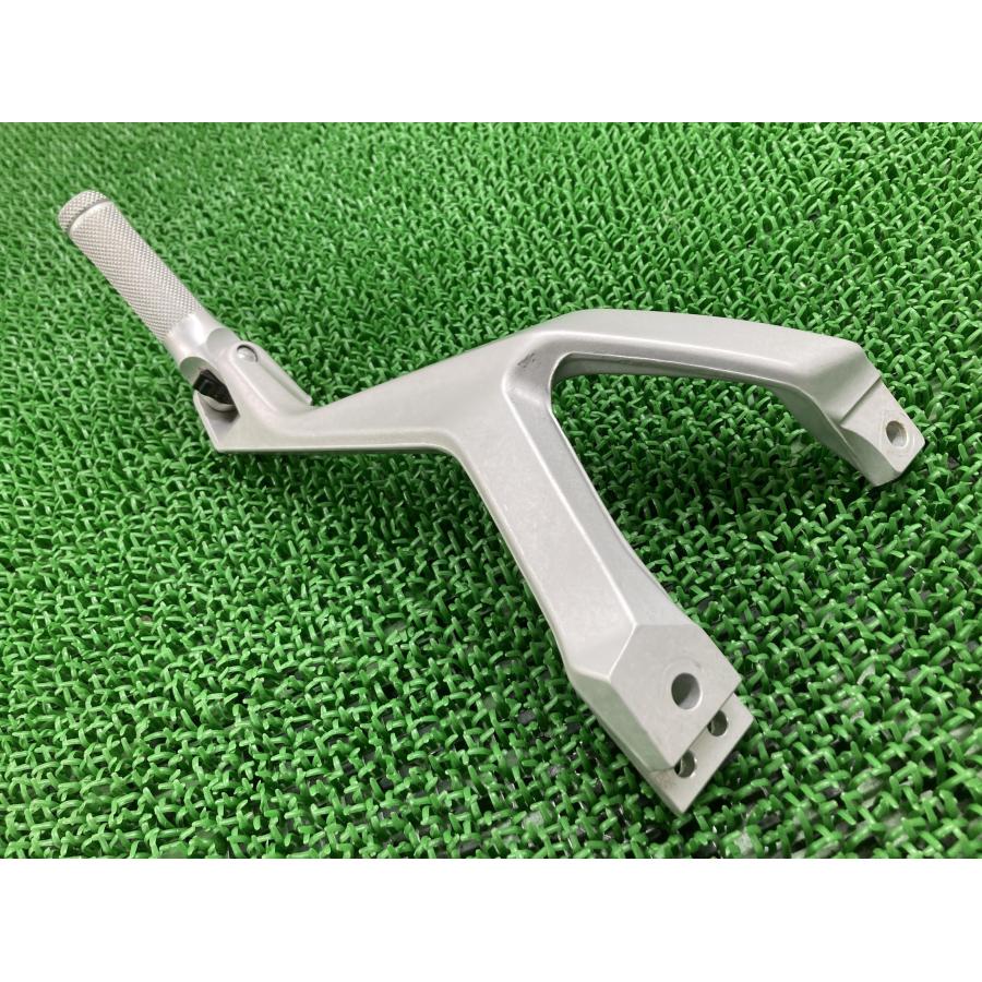 パニガーレV2 タンデムステップ 左 824.3.188.1A ZDM1H00AAMB004