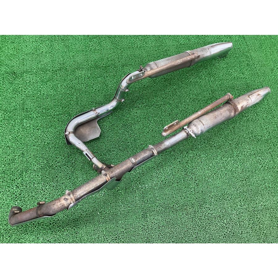 FLSTC マフラー 社外 中古 バイク 部品 ソフテイル EVO エボ 2in2左右出し クロスオーバーパイプ フィッシュテール 51の画像