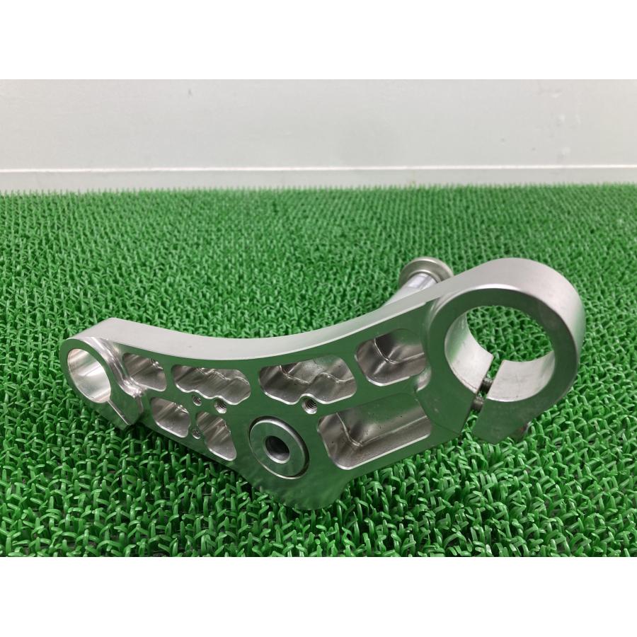 G-Craft製モンキー ステアリングステム 社外 バイク 部品 Z50J Monkey 30φ ピッチ200mm アルミ 軽量 【中古】 79 G-Craft製モンキー ステアリングステム 社外 中古 バイク 部品 Z50J