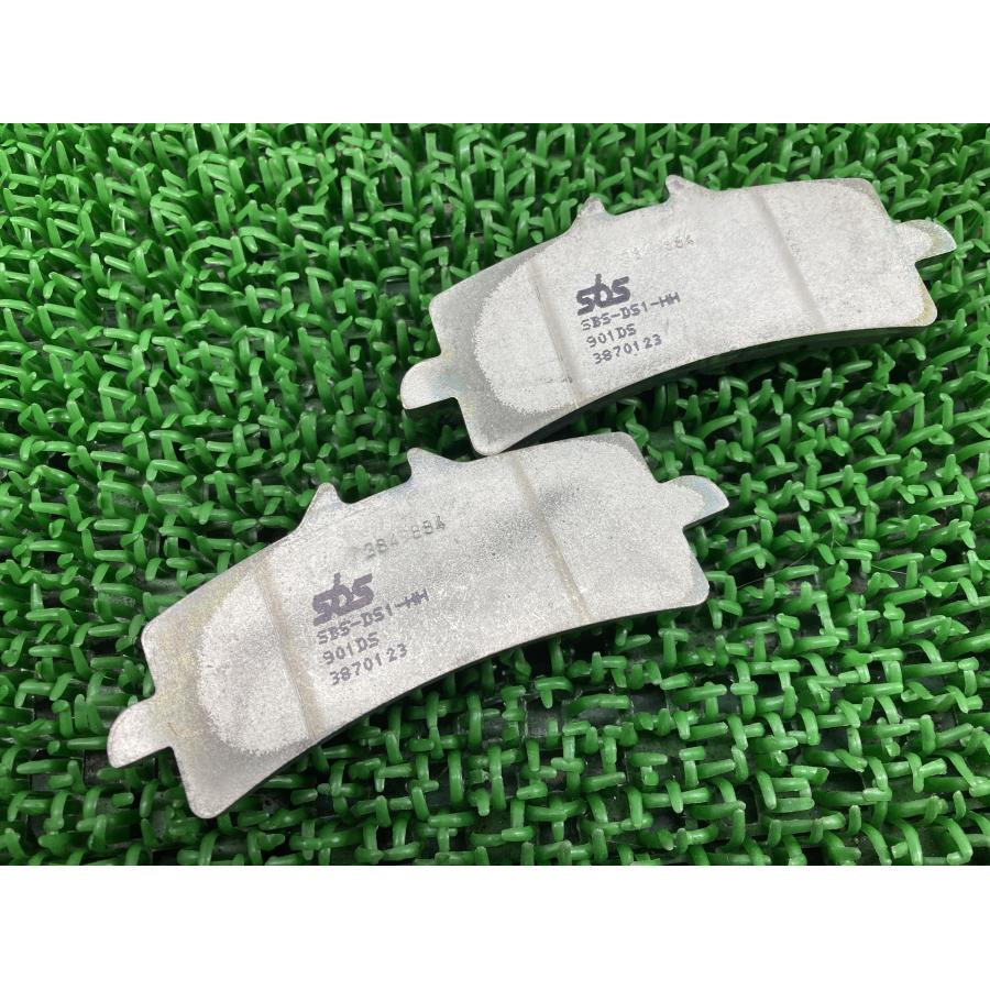 SBS製CBR1000RR-SP フロントブレーキパッド 社外 新品 901DS-1 フロント専用 レーシングデュアルシンター 品薄 未使用 89 SBS製CBR1000RR-SP フロントブレーキパッド 社外 新品 バイク 部品