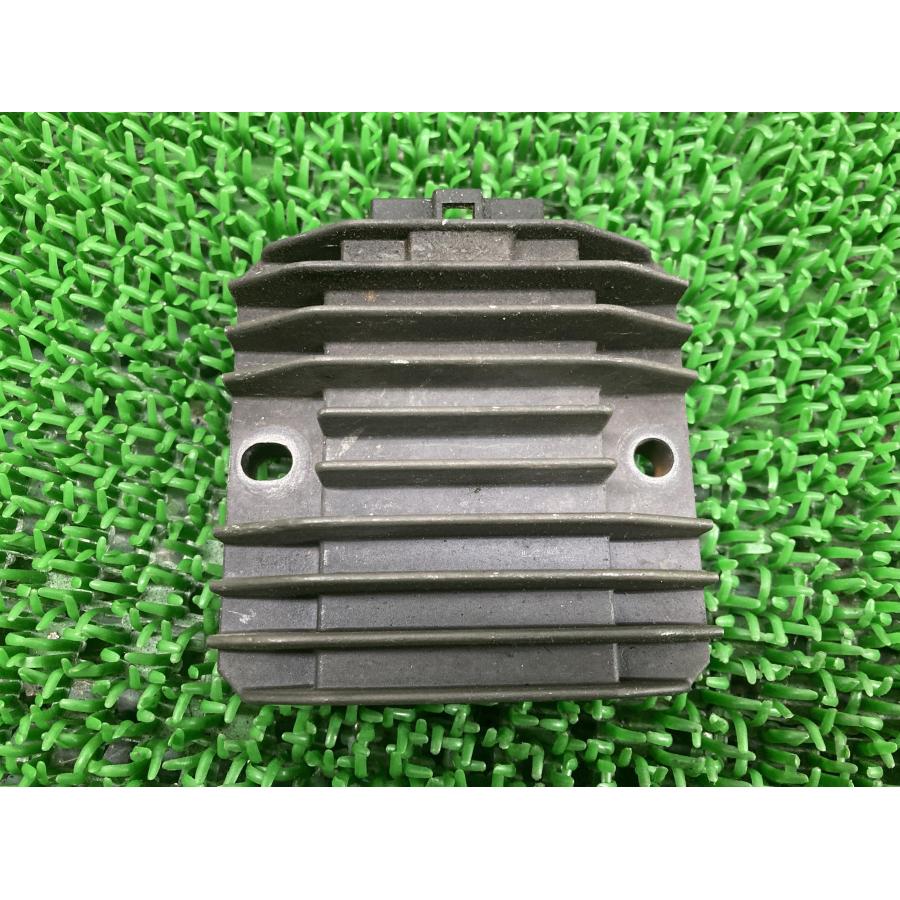 カワサキ（Kawasaki） ゼファー750 レギュレター 純正 中古 バイク