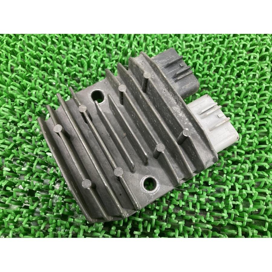 デイトナ675 レギュレター トライアンフ(TRIUMPH) 純正 中古 トライアンフ レギュレーター レクチファイアー 1400GTR Yt デイトナ675 レギュレター トライアンフ(TRIUMPH) 純正 中古