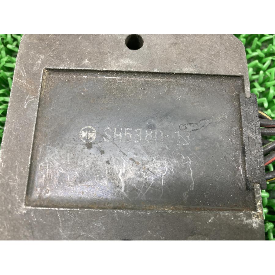 ホンダ（HONDA） スティード400 レギュレター 純正 中古 バイク 部品
