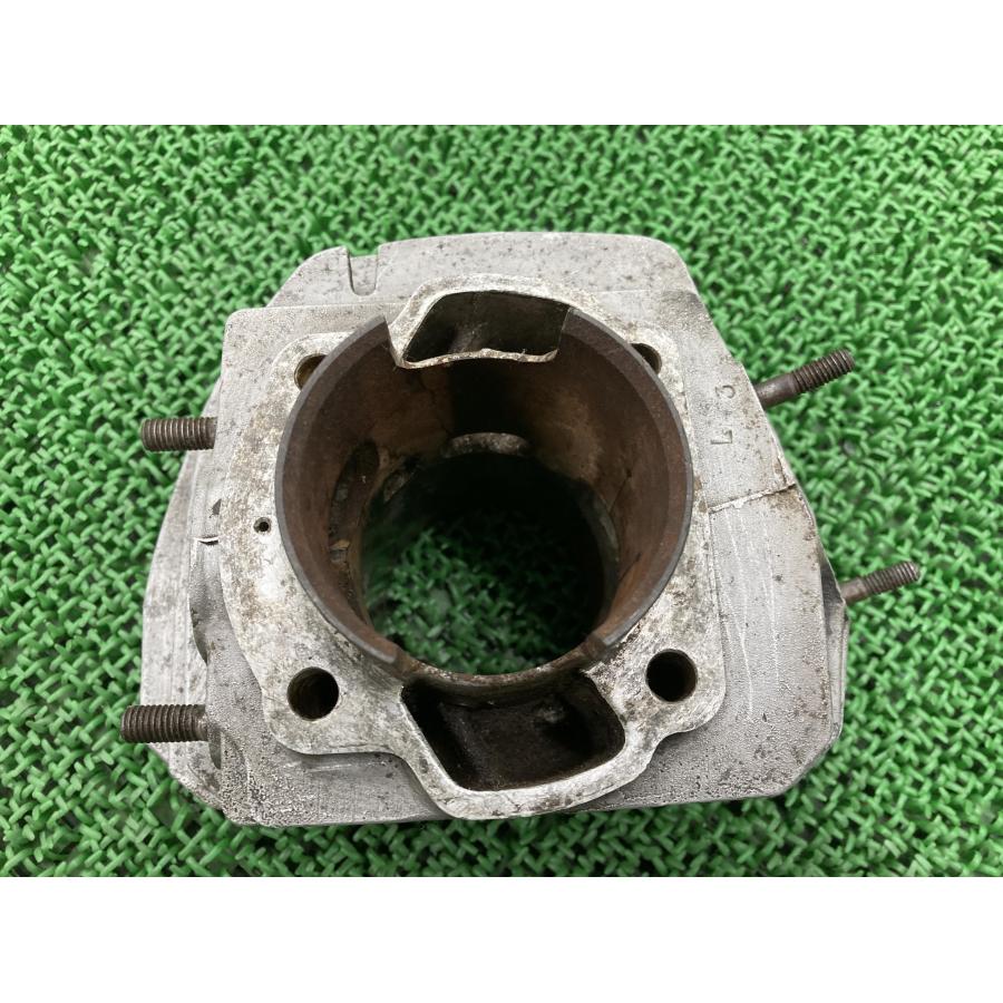 カワサキ（Kawasaki） 500SSマッハ3 エンジンシリンダー 純正 中古