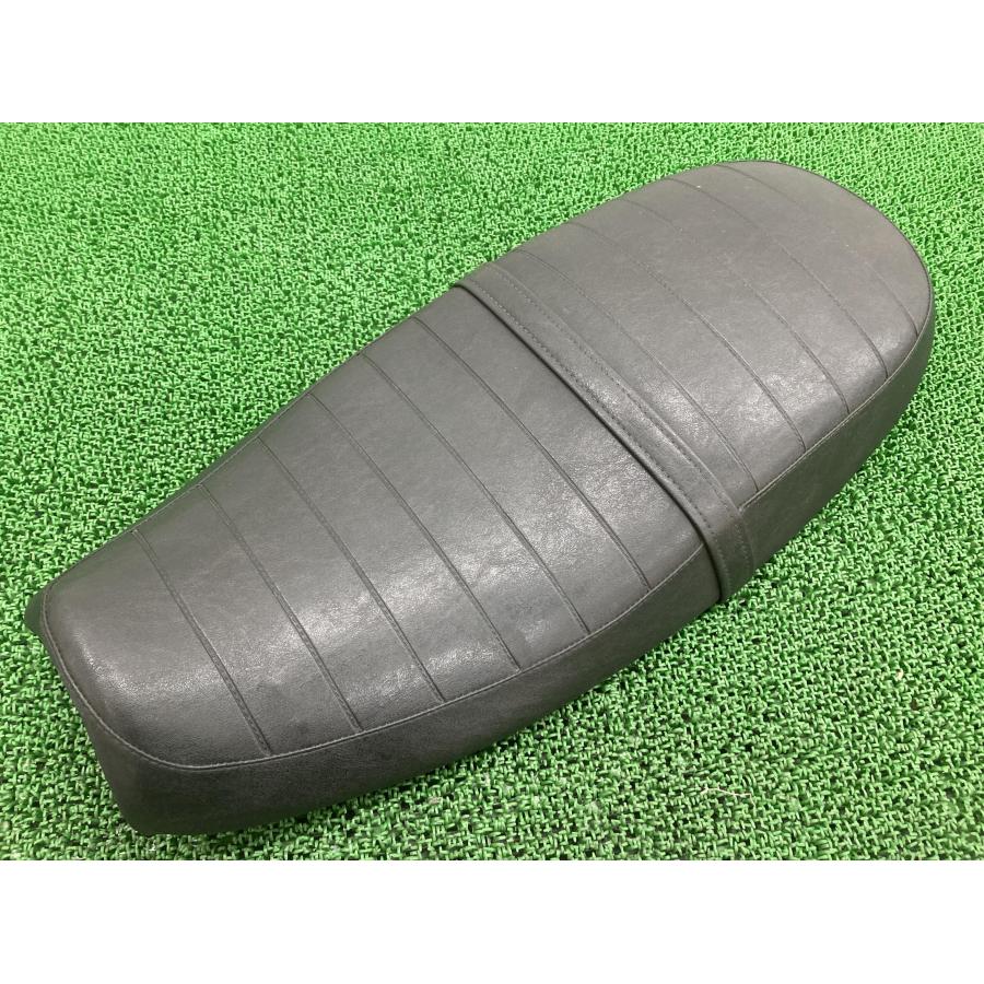 ボンネビルT100 シート 2301932 トライアンフ(TRIUMPH) 純正 中古 2008