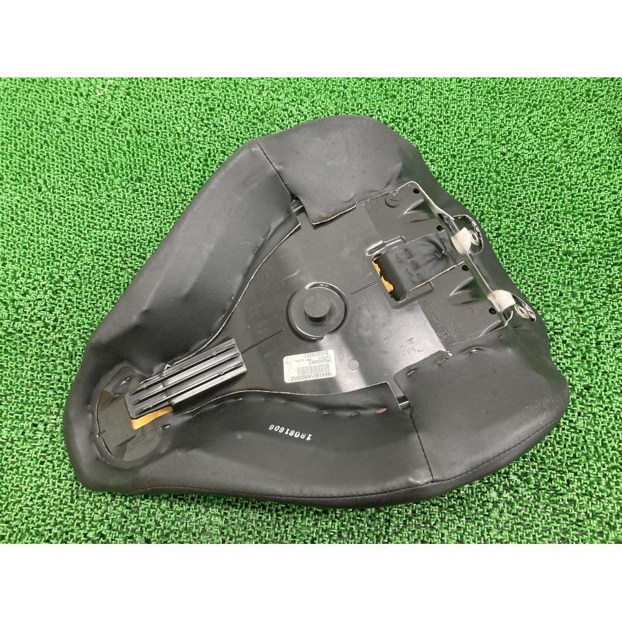 FXSB1580 フロントシート 52000097 ハーレー 純正 中古 バイク 部品