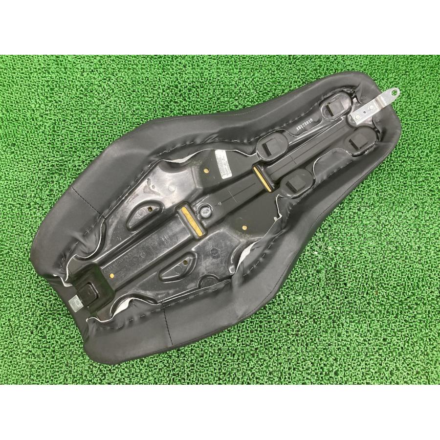 FXDC1580 シート 51819-07 ハーレー 純正 中古 バイク 部品 ダイナ