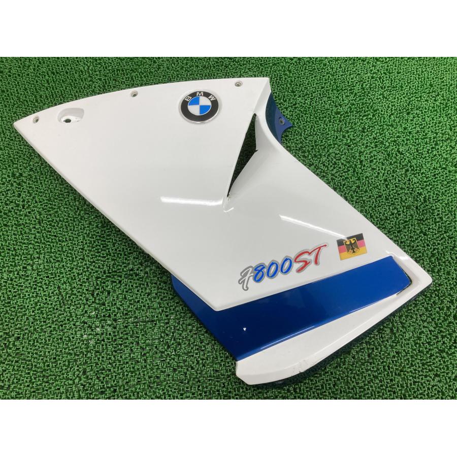 F800ST サイドカウル 左 青M/白 4663 7682697  純正 中古 バイク 部品 ブルー ホワイト アンダーカウル 修復素材に 車検 Genuine 48 F800ST サイドカウル 左 青M/白 4663 7682697 BMW 純正 中古 バイク