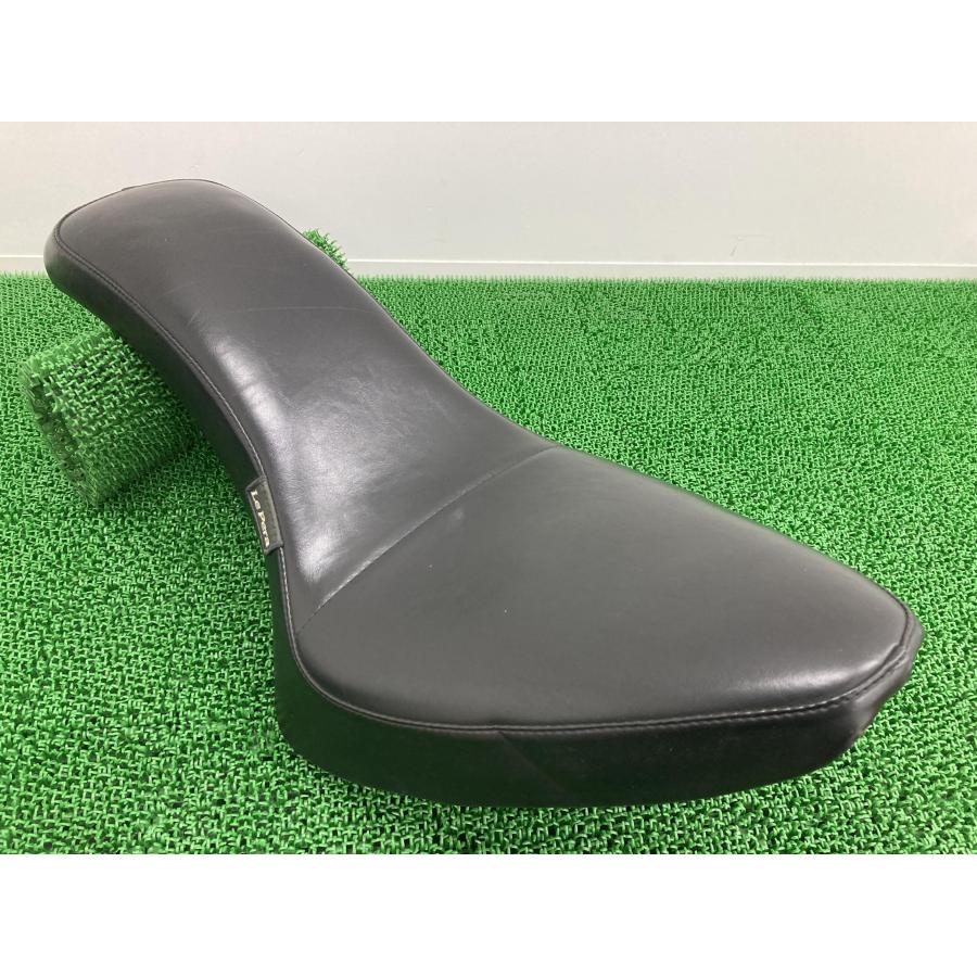 ラペラ製ソフテイル シート 社外 中古 バイク 部品 ハーレー エボ LN