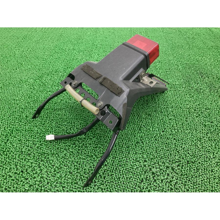 TW225 リアフェンダー 5VC ヤマハ 純正 バイク 部品 DG09J リフレクター テールランプ ステー 割れ欠け無し 車検 Genuine 【中古】 36 ヤマハ発動機 TW225 リアフェンダー 5VC ヤマハ 純正 中古 バイク 部品