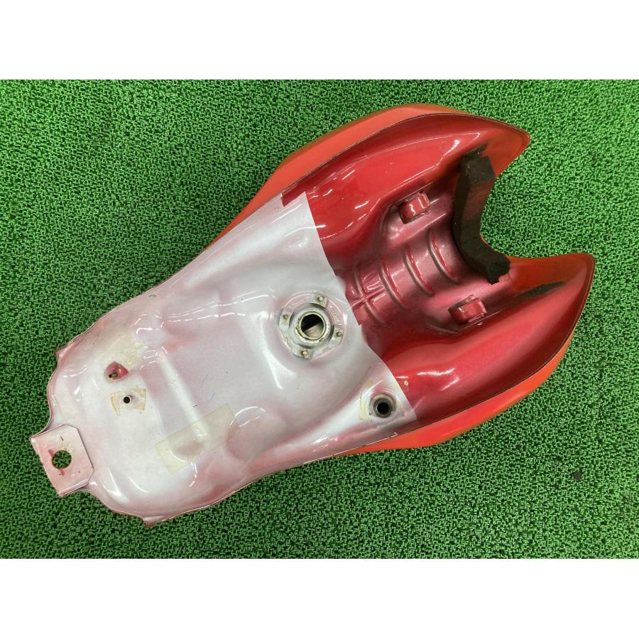 ホンダ（HONDA） CB400SF タンク 純正 中古 バイク 部品 NC39