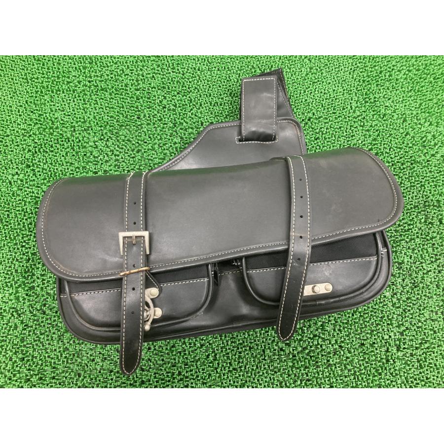 デグナー製 サイドバッグ 右 社外 中古 バイク 部品 10L 修復素材に