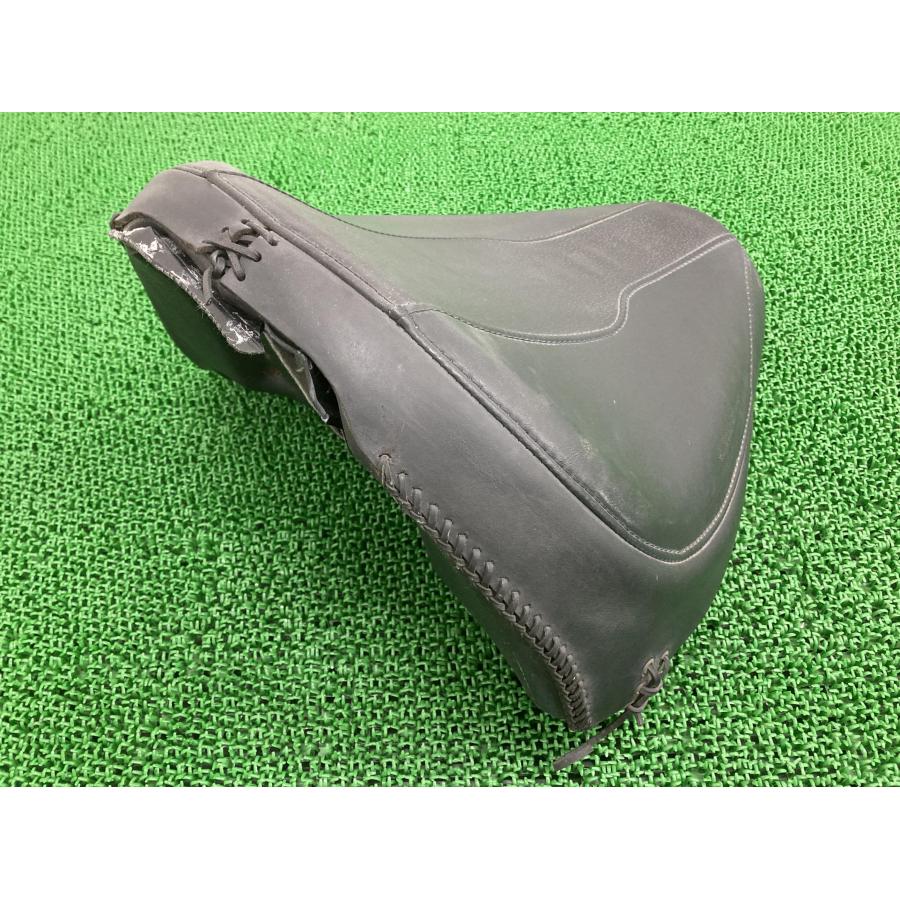 FLSTF1450 フロントシート ハーレー 純正 中古 バイク 部品 ソフテイル
