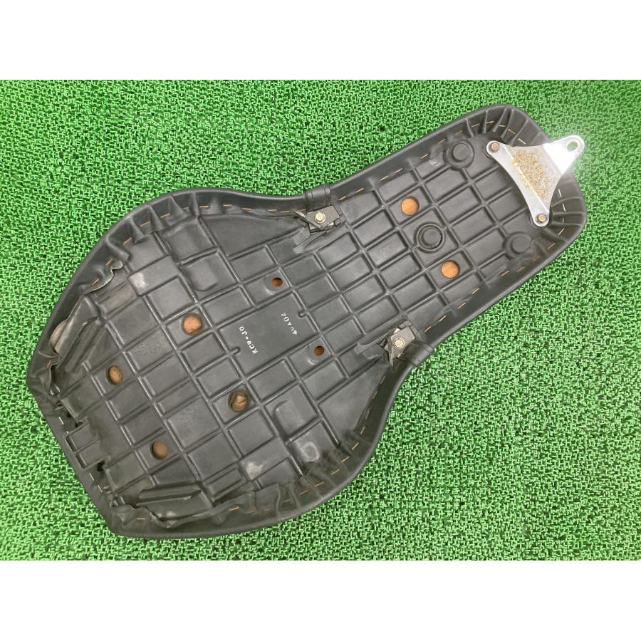 ホンダ Vツインマグナ250 シート KCRK 純正 中古 バイク 部品 ホンダ Vツインマグナ250 シート KCRK 純正 中古 バイク 部品