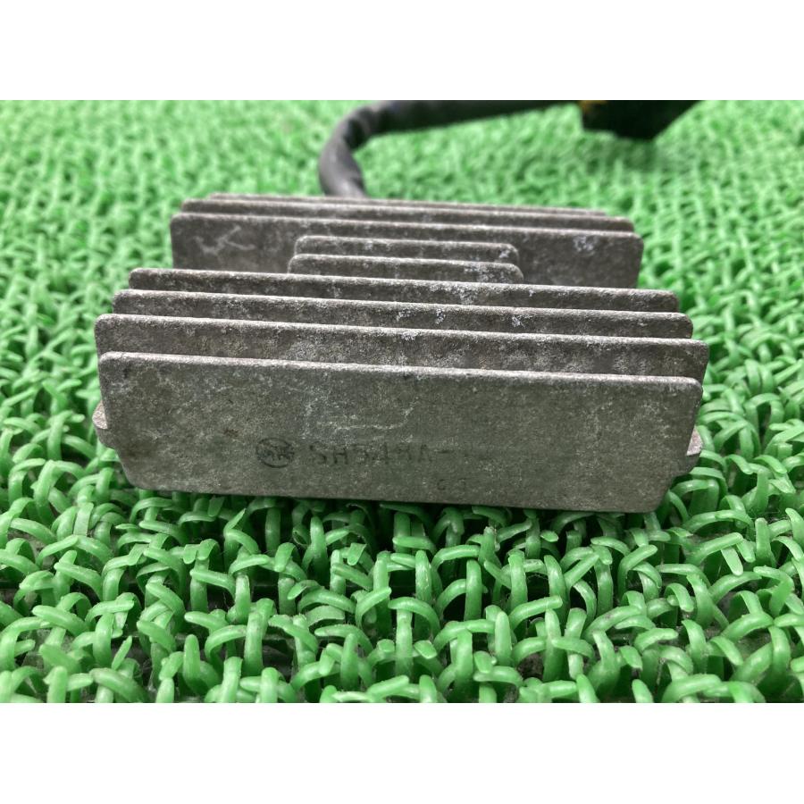 カワサキ（Kawasaki） ゼファーカイ レギュレター 純正 中古